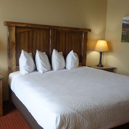 Glacier International Lodge Kalispell Bagian luar foto