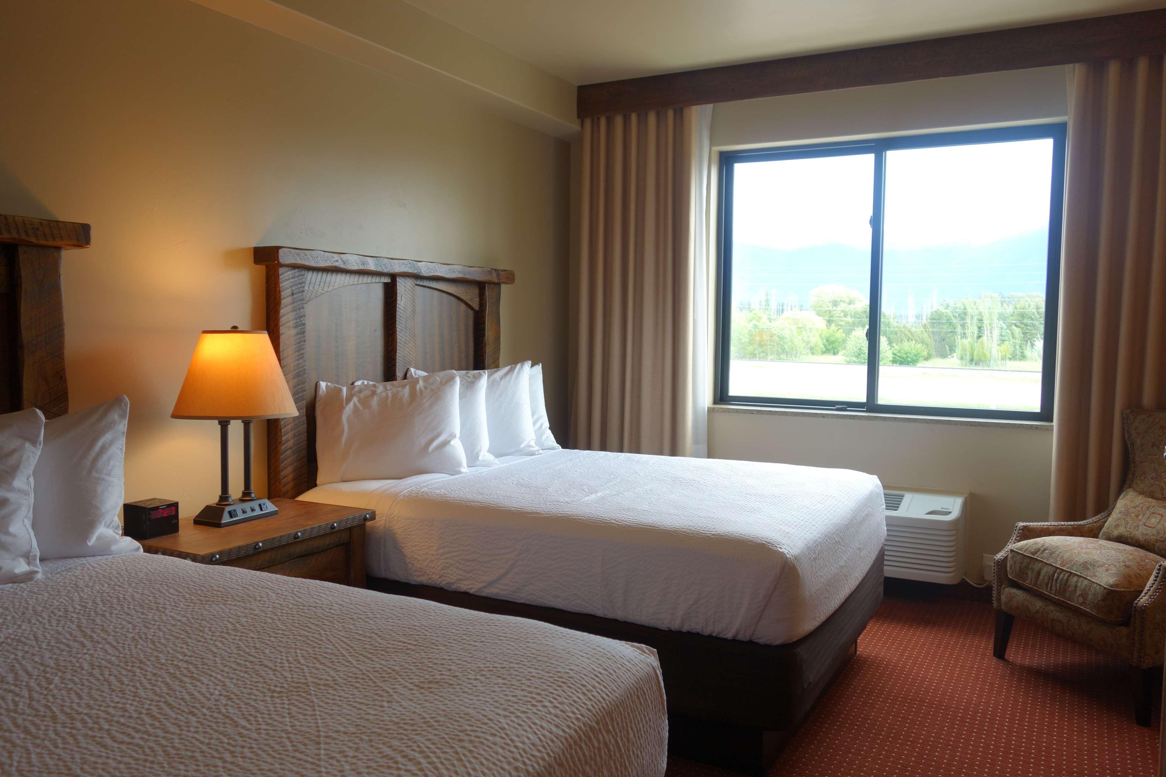 Glacier International Lodge Kalispell Bagian luar foto