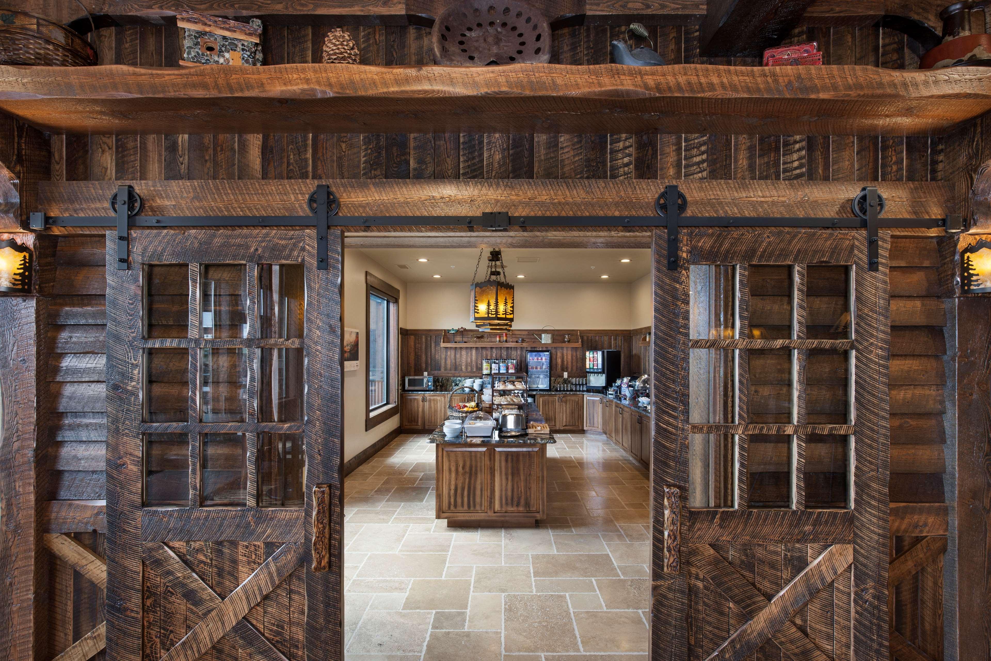Glacier International Lodge Kalispell Bagian luar foto
