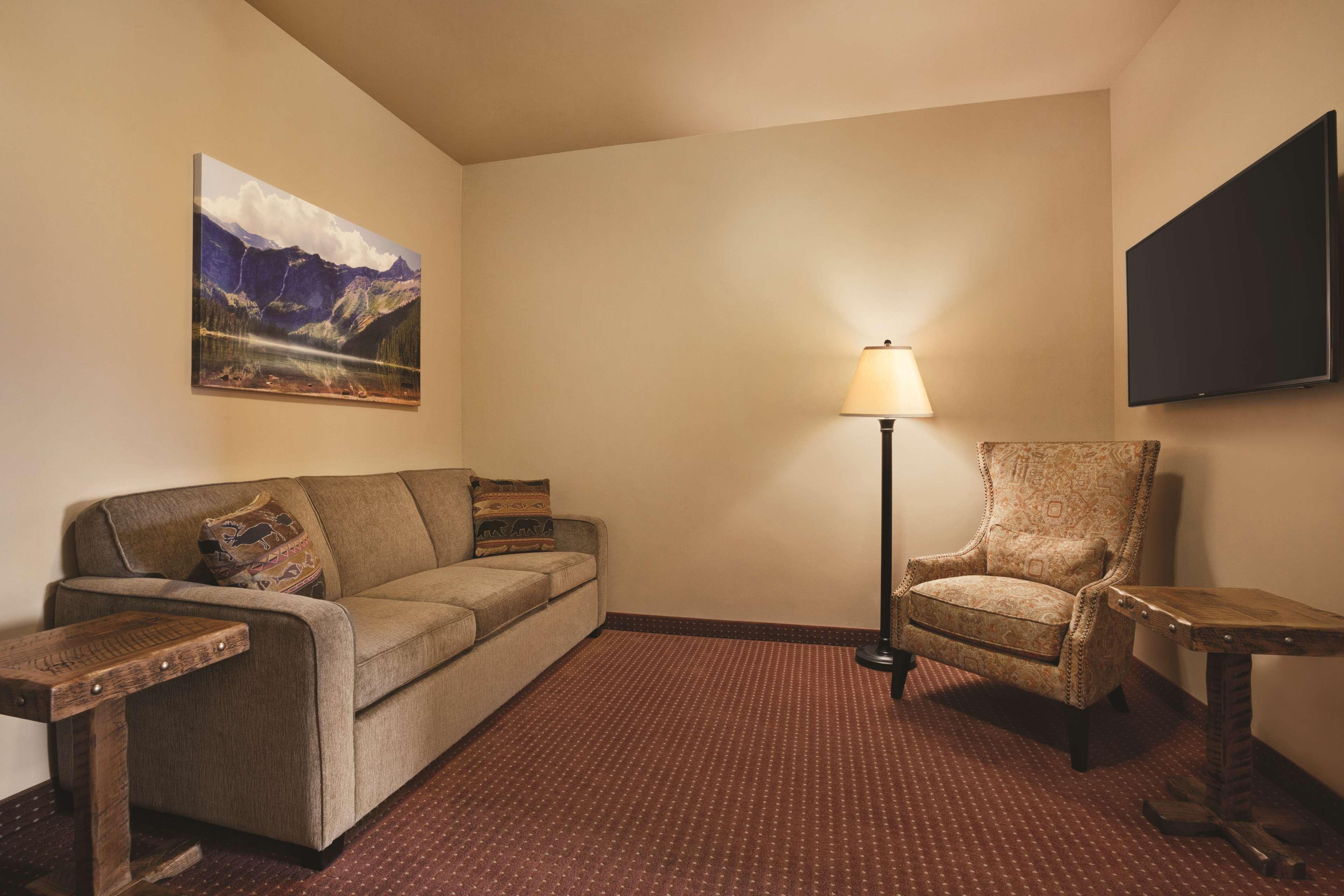 Glacier International Lodge Kalispell Bagian luar foto